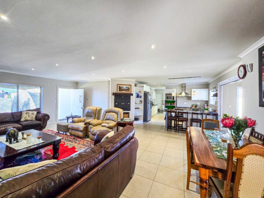 3 Bedroom Property for Sale in Stilbaai Wes Western Cape